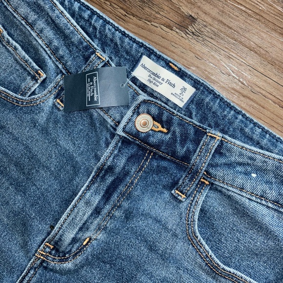 Abercrombie Jeans - Picture 2 of 4
